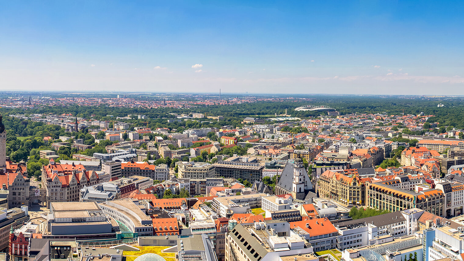 leipzig, markt, rathaus, altes rathaus, neues rathaus, völkerschlachtdenkmal, thomaskirche, stadtlandschaft, panorama, überblick, luftaufnahme, markt, marktplatz, altes rathaus, die alte waage, rathaus, königshaus, barthel hof, sachsen, ostdeutschland, deutschland, zentrum, altstadt, platz, sehenswürdigkeit, sehenswert, urlaub, erholung, ferien, ferienziel, erleben, reiseziel, tourismus, touristisch, niemand, hintergrund, tageslicht, orientierungspunkt, reisen, unterwegs, ausflug, ausflugsziel, wahrzeichen, bekannt, berühmt, textfreiraum, freiraum